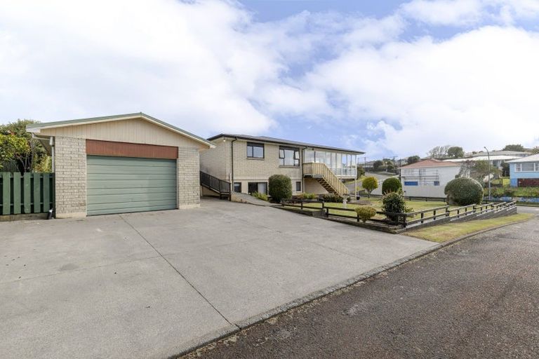 Photo of property in 39 Stafford Street, Waitara, 4320