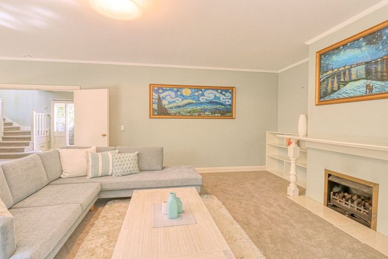 Photo of property in 2/125 Woburn Road, Woburn, Lower Hutt, 5010