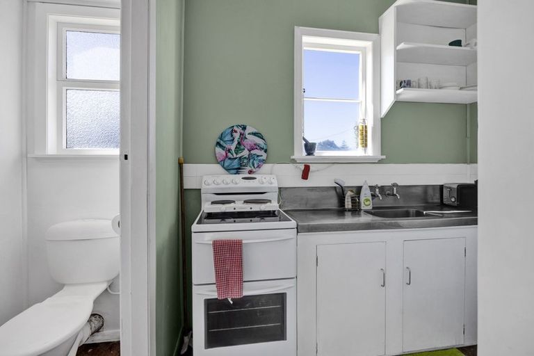 Photo of property in 57 Domett Street, Opunake, 4616