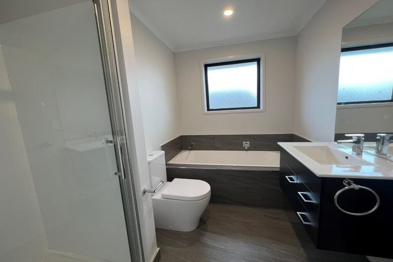 Photo of property in 82a Finlayson Avenue, Clendon Park, Auckland, 2103