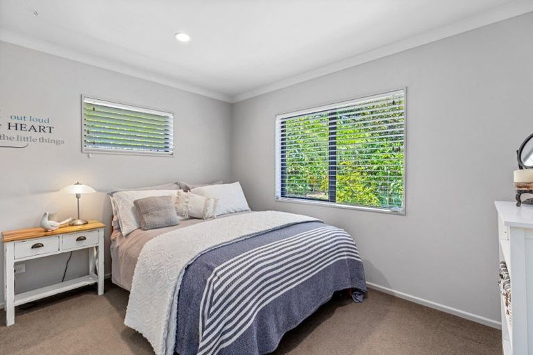 Photo of property in 18 Ko Place, Pyes Pa, Tauranga, 3112