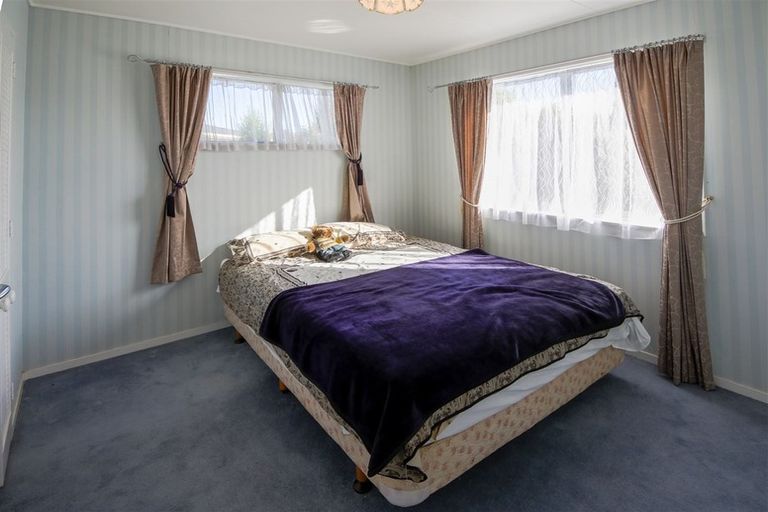 Photo of property in 18 Grenville Street, Levin, 5510