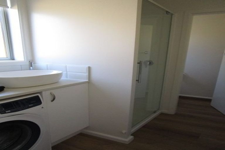 Photo of property in 100 Palatine Terrace, Saint Martins, Christchurch, 8022