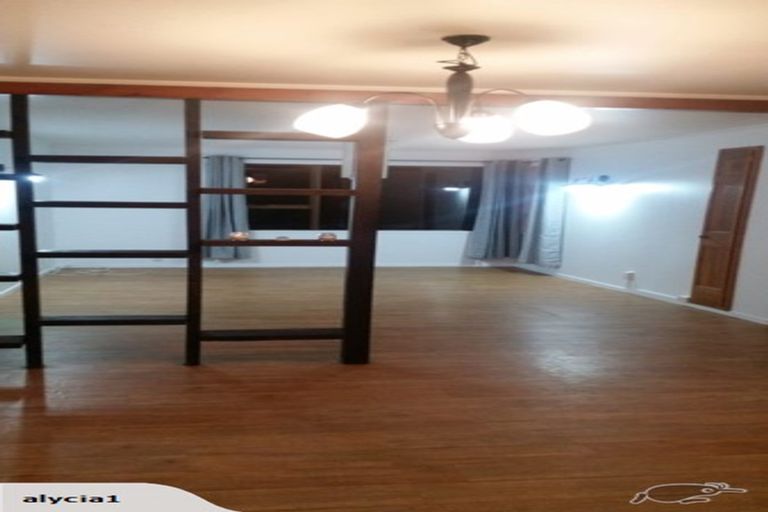 Photo of property in 5 Foley Place, Torbay, Auckland, 0632