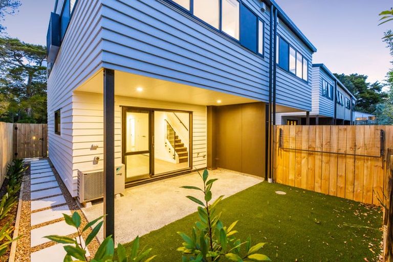 Photo of property in 10/63 Hillcrest Avenue, Hillcrest, Auckland, 0627