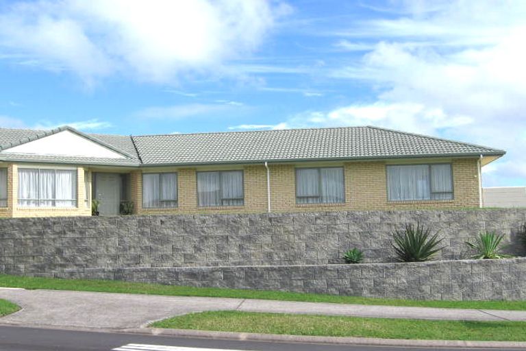 Photo of property in 34 Highfields Terrace, Henderson, Auckland, 0612