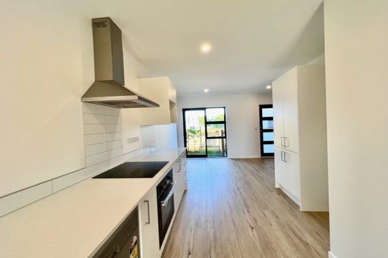 Photo of property in 148 Mcleod Road, Te Atatu South, Auckland, 0610