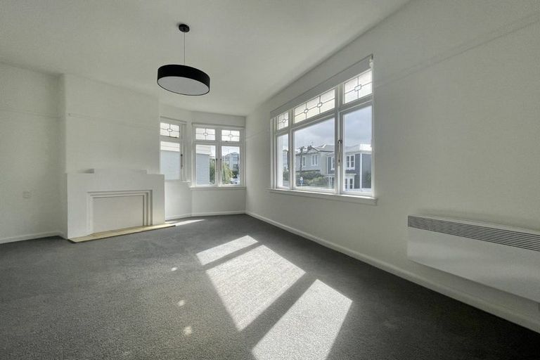 Photo of property in Hobson Flats, 1u1 Hobson Street, Pipitea, Wellington, 6011