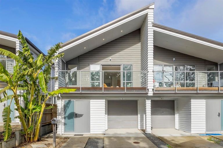 Photo of property in 69 Joseph Street, Flat Bush, Auckland, 2019