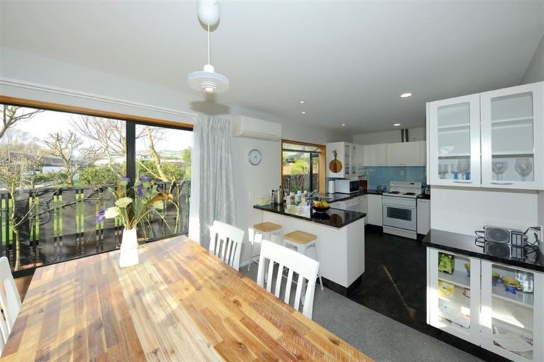 Photo of property in 8 Hamish Place, Westmorland, Christchurch, 8025