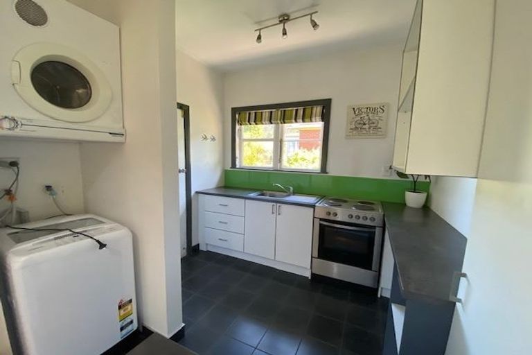 Photo of property in 90 Sunshine Avenue, Karori, Wellington, 6012