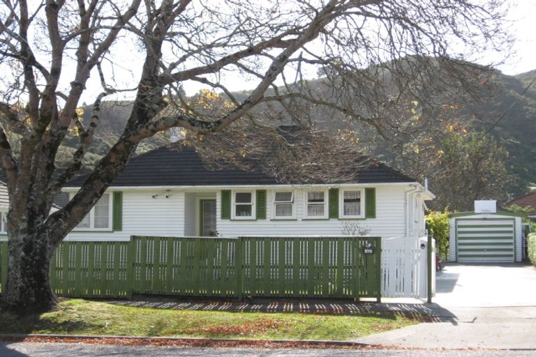 Photo of property in 107 Kowhai Street, Naenae, Lower Hutt, 5011