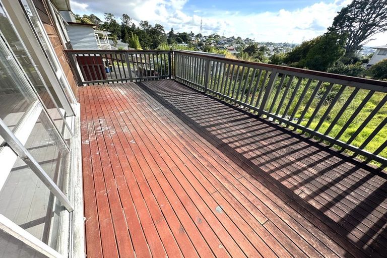 Photo of property in 305 Don Buck Road, Massey, Auckland, 0614