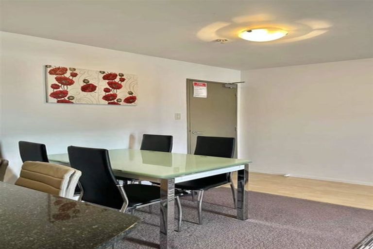 Photo of property in 5l/17 Crown Lynn Place, New Lynn, Auckland, 0600