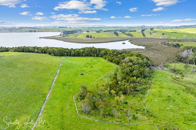 Photo of property in 186 Metcalfe Road, Matakohe, 0593