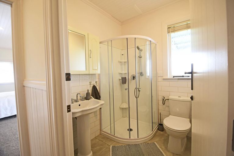 Photo of property in 956 Oneriri Road, Kaiwaka, 0573