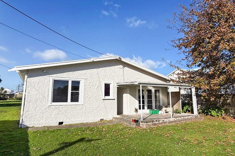 Photo of property in 6 Murray Street, Aramoho, Whanganui, 4500