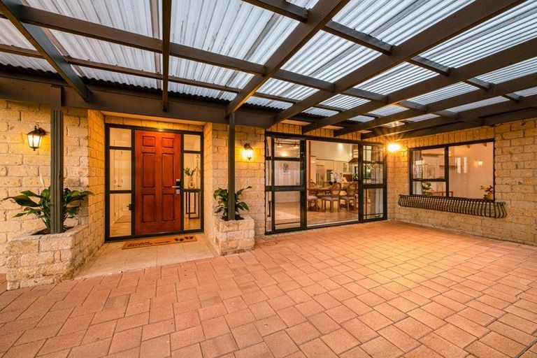 Photo of property in 321 Hobsonville Road, Hobsonville, Auckland, 0618