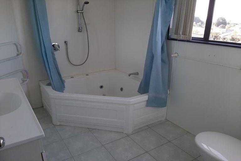 Photo of property in 12 Oxford Avenue, Te Kamo, Whangarei, 0112