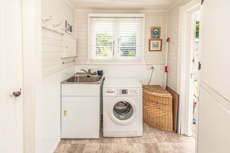 Photo of property in 19 Manuka Street, Castlecliff, Whanganui, 4501