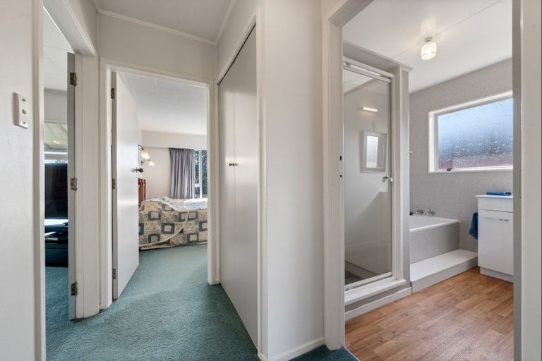 Photo of property in 19 Bronte Place, Whalers Gate, New Plymouth, 4310