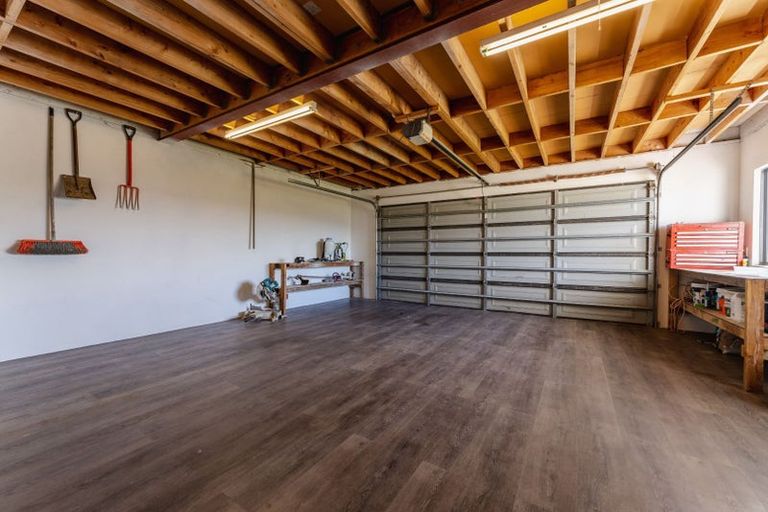 Photo of property in 214 Gladstone Road North, Mosgiel, 9024