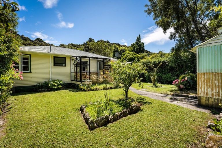Photo of property in 98 Hair Street, Wainuiomata, Lower Hutt, 5014