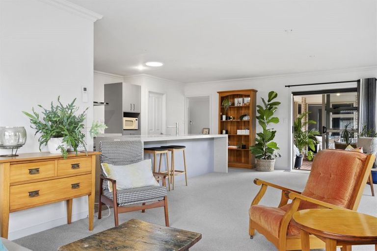 Photo of property in 1 Kereru Place, Pyes Pa, Tauranga, 3112