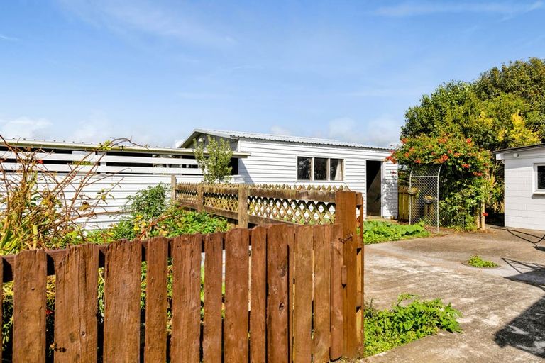Photo of property in Little Waihi Road, Hawera, 4673