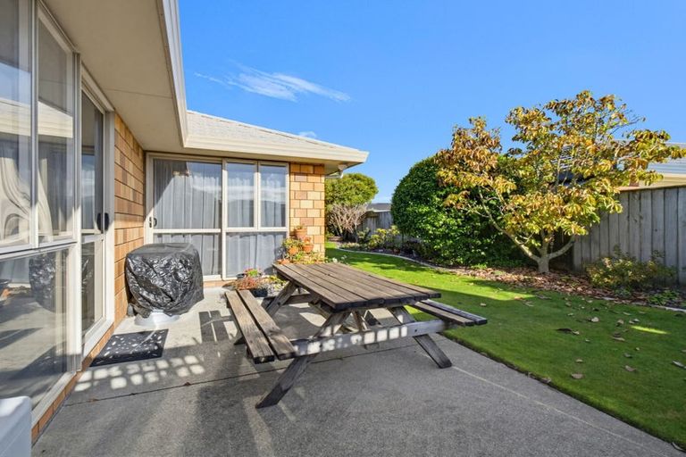Photo of property in 4 Brooklyn Heights Drive, Kelvin Grove, Palmerston North, 4414