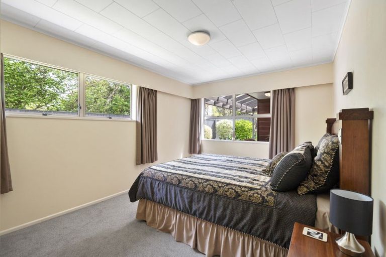 Photo of property in 18 Clifton Terrace, Fitzherbert, Palmerston North, 4410