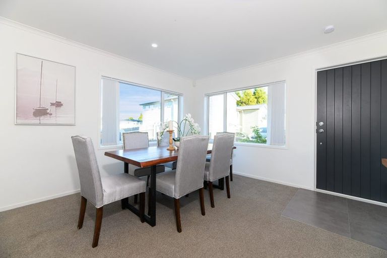 Photo of property in 1/67a Metcalfe Road, Ranui, Auckland, 0612