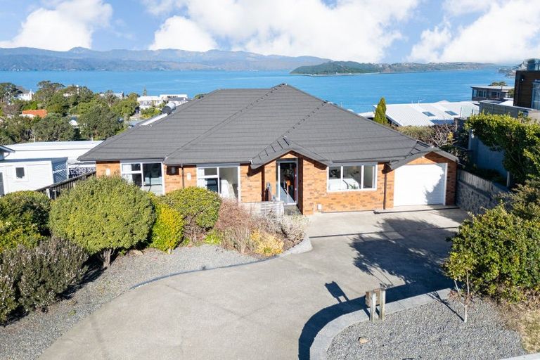 Photo of property in 18 Mandalay Terrace, Khandallah, Wellington, 6035