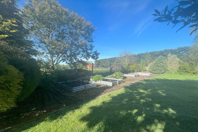 Photo of property in 2377 Homebush Road, Coalgate, 7673