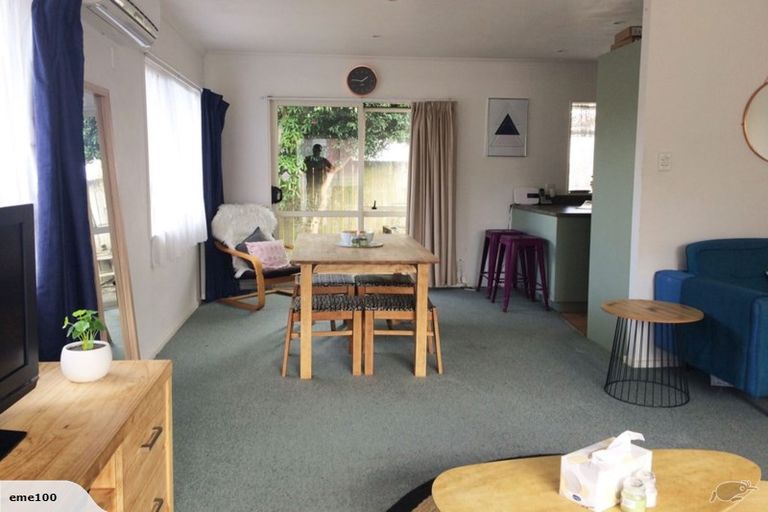 Photo of property in 1/8 Glenburn Place, Papakura, 2110