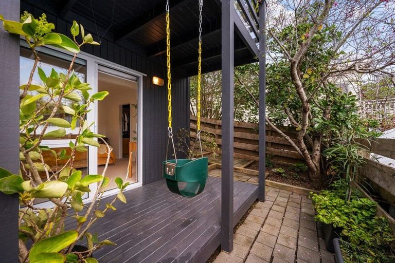 Photo of property in 57b Lavaud Street, Berhampore, Wellington, 6023