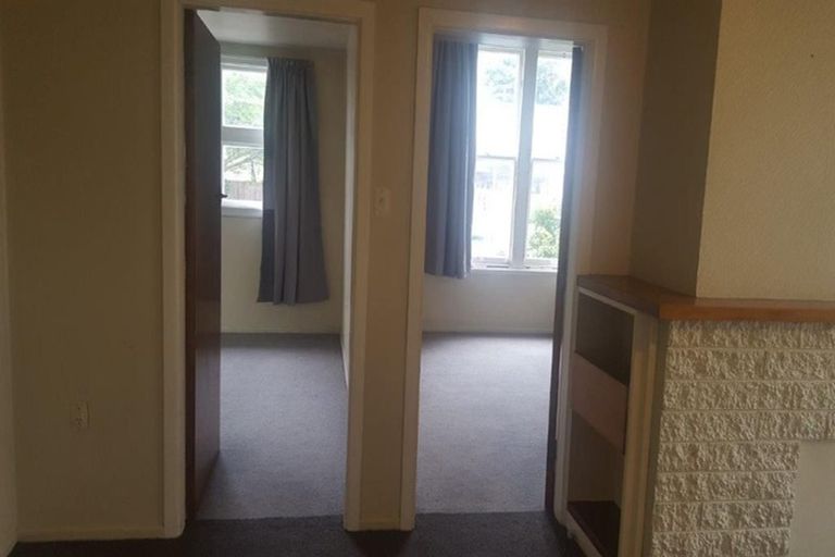 Photo of property in 180 Geraldine Street, Edgeware, Christchurch, 8013