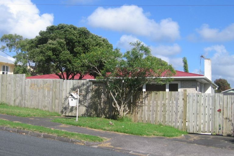 Photo of property in 6 Gilliam Street, New Lynn, Auckland, 0600