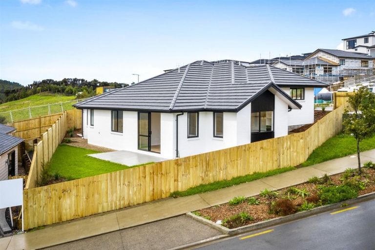 Photo of property in 46 Pacific Heights Road, Orewa, 0931
