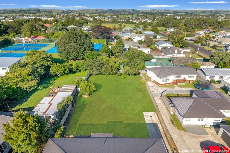 Photo of property in 12a Racecourse Road, Waiuku, 2123