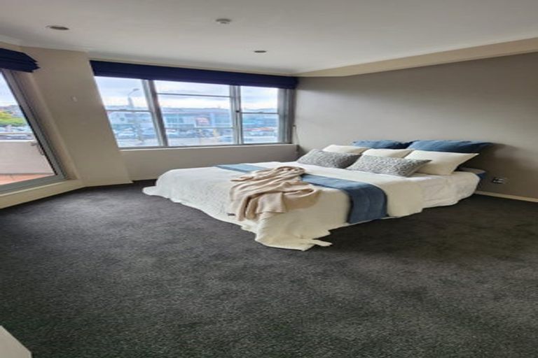 Photo of property in Construction House, 53/80 Kent Terrace, Mount Victoria, Wellington, 6011
