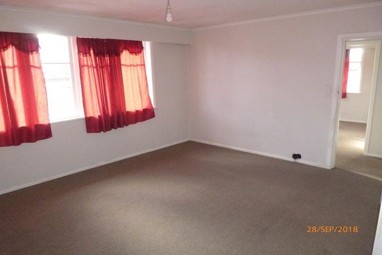 Photo of property in 4/112 Portage Road, New Lynn, Auckland, 0600