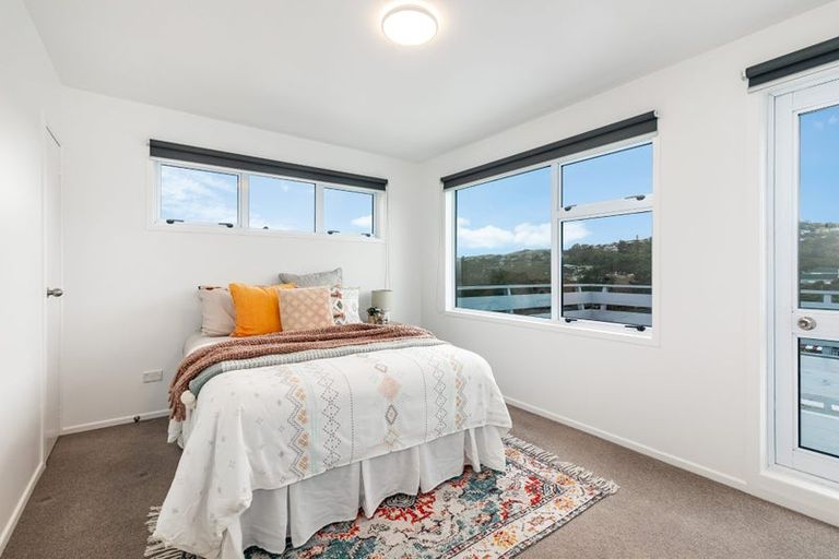 Photo of property in 7 Angell Street, Johnsonville, Wellington, 6037