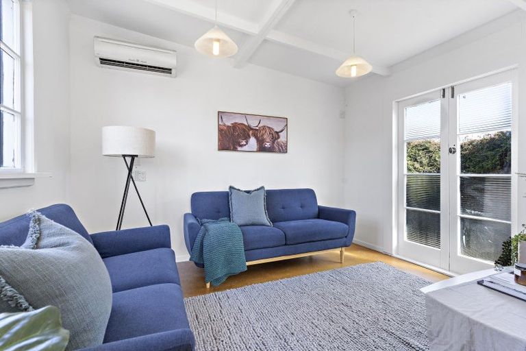 Photo of property in 8 Reading Street, Greytown, 5712