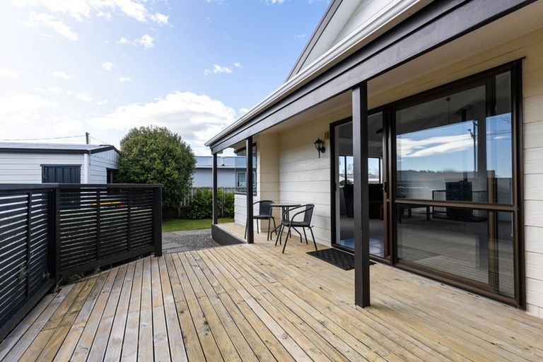 Photo of property in 517 Mangorei Road, Highlands Park, New Plymouth, 4312