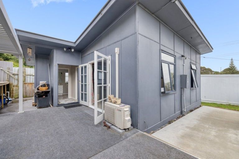 Photo of property in 16 Little Waihi Road, Maketu, 3189