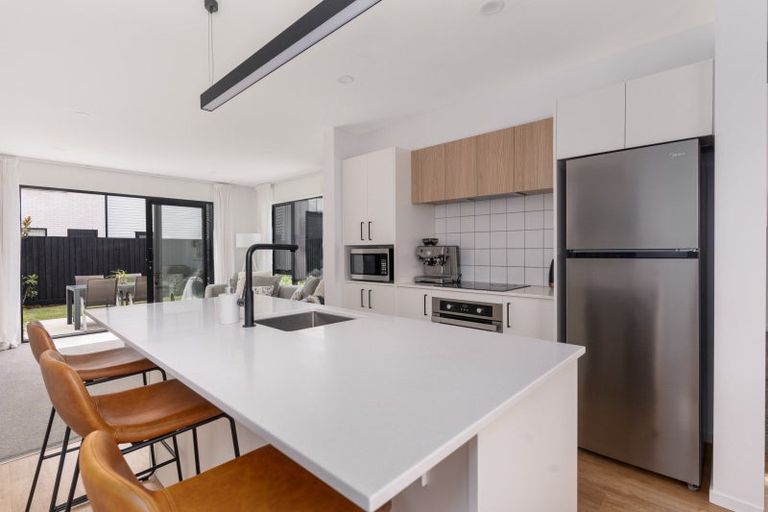 Photo of property in 44 Miromiro Street, Broomfield, Christchurch, 8042