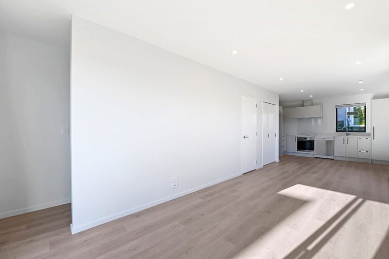 Photo of property in 5/64 Brockworth Place, Riccarton, Christchurch, 8011