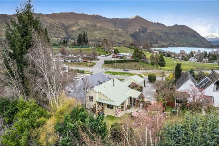 Photo of property in 86 Macpherson Street, Wanaka, 9305