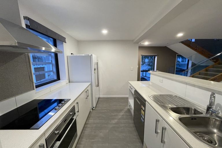 Photo of property in 2/10 Silver Moon Road, Albany Heights, Auckland, 0632